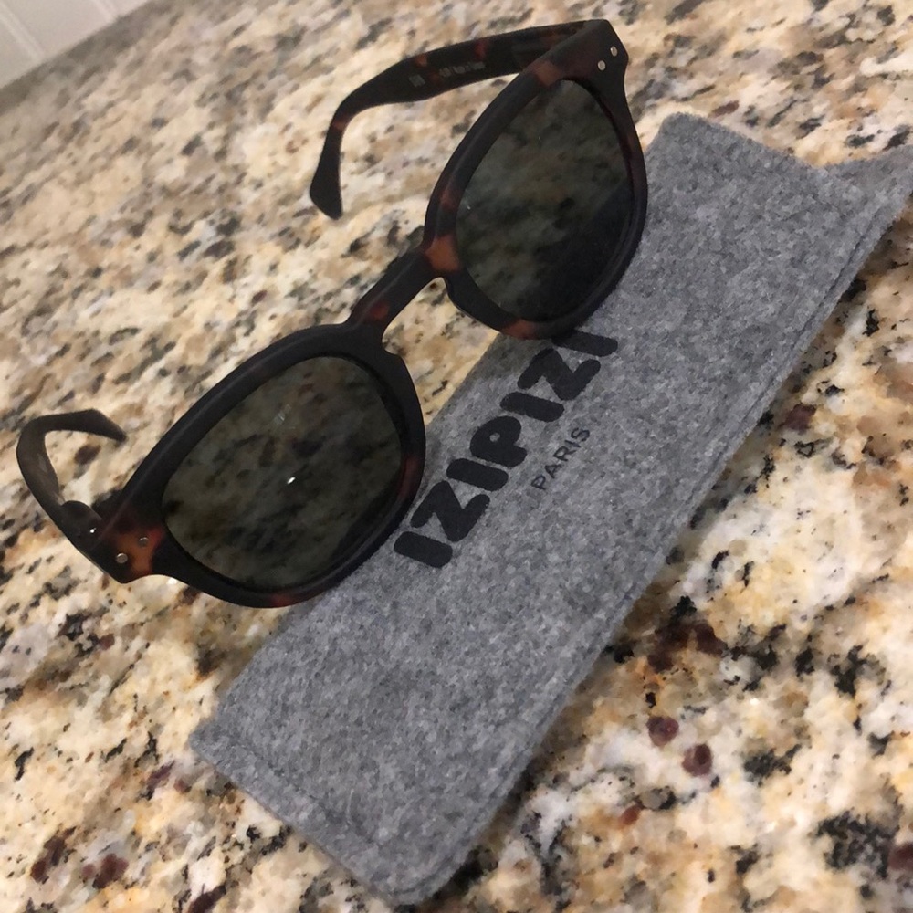 IZIPIZI Sunglasses - Tortoise